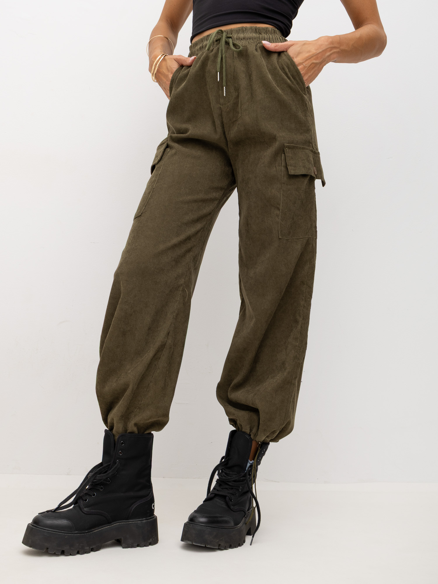 Khaki sztruksowe spodnie typu cargo 