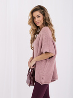 Brudnoróżowy sweter oversize z szerokimi rękawami