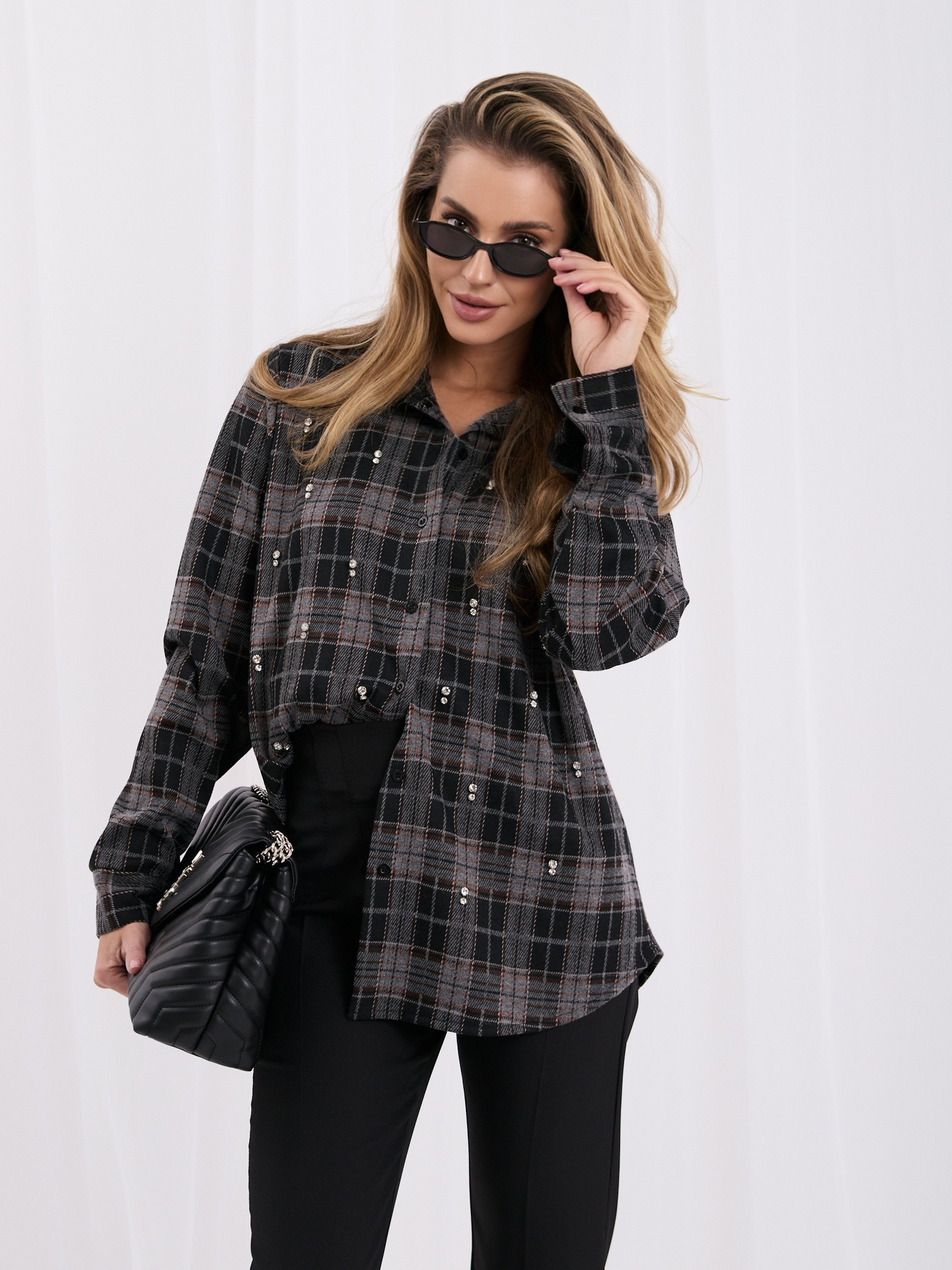Czarna flanelowa koszula oversize w kratę